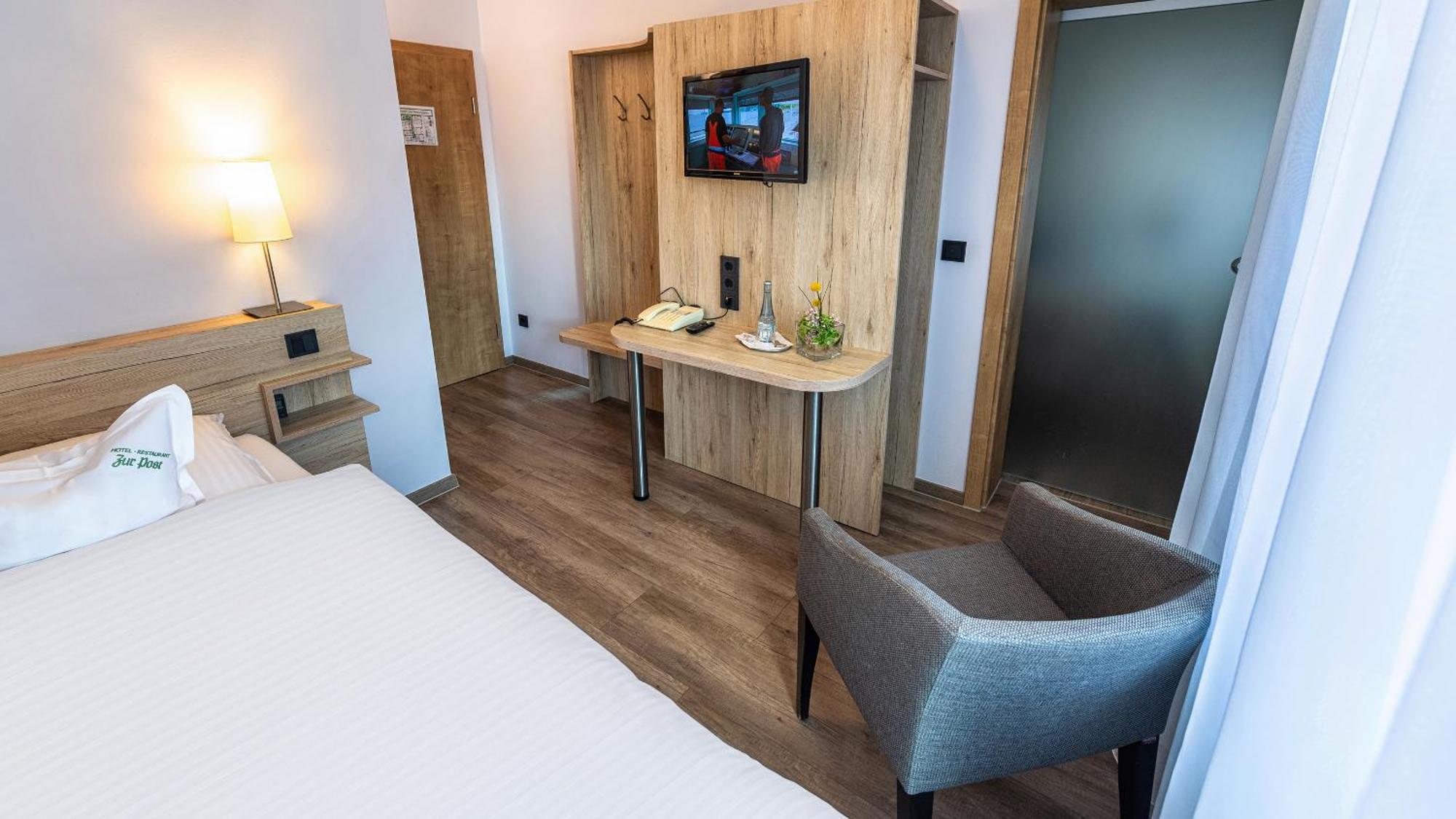 Hotel Restaurant "Zur Post" Holdorf Εξωτερικό φωτογραφία