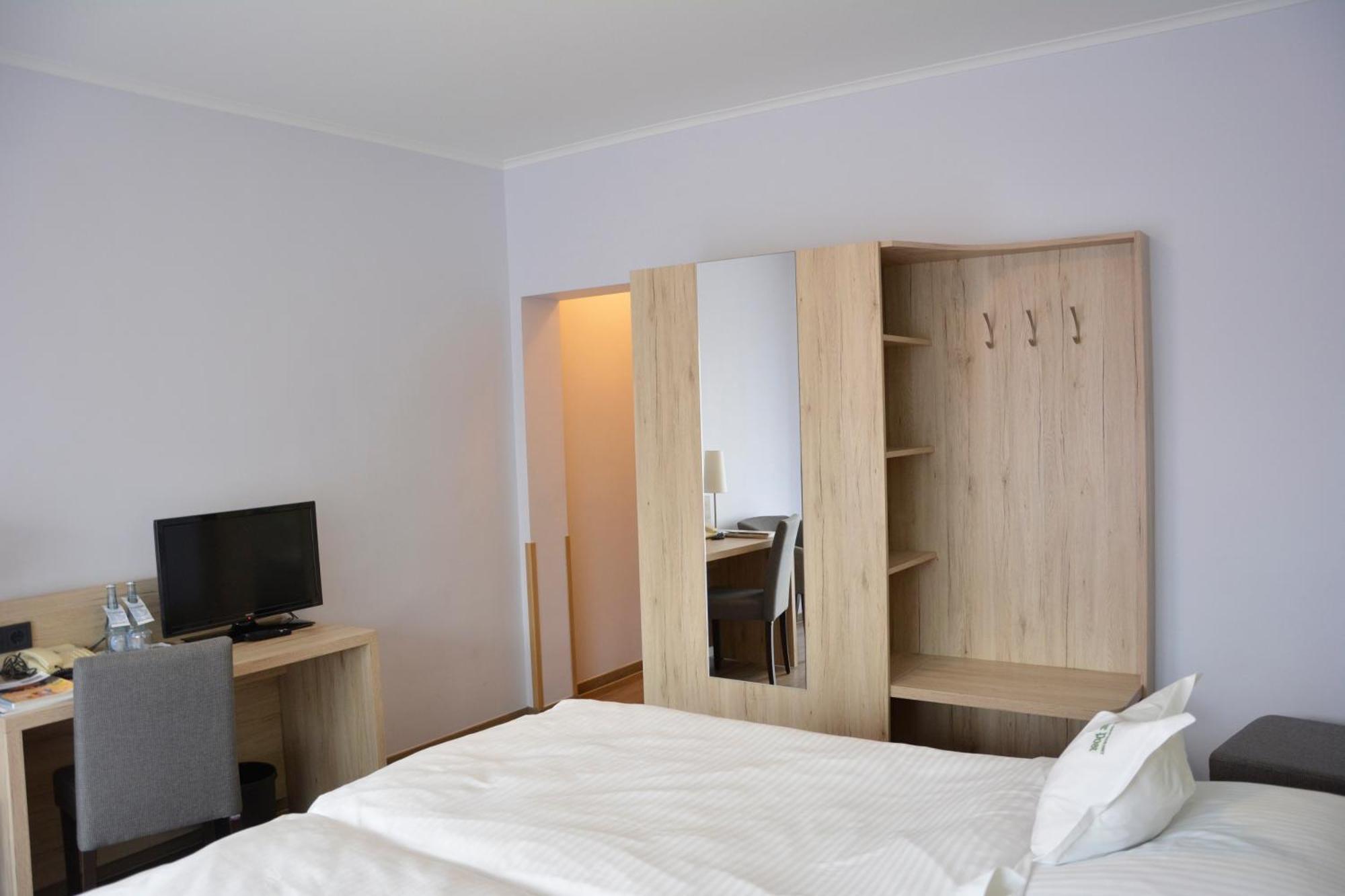 Hotel Restaurant "Zur Post" Holdorf Εξωτερικό φωτογραφία