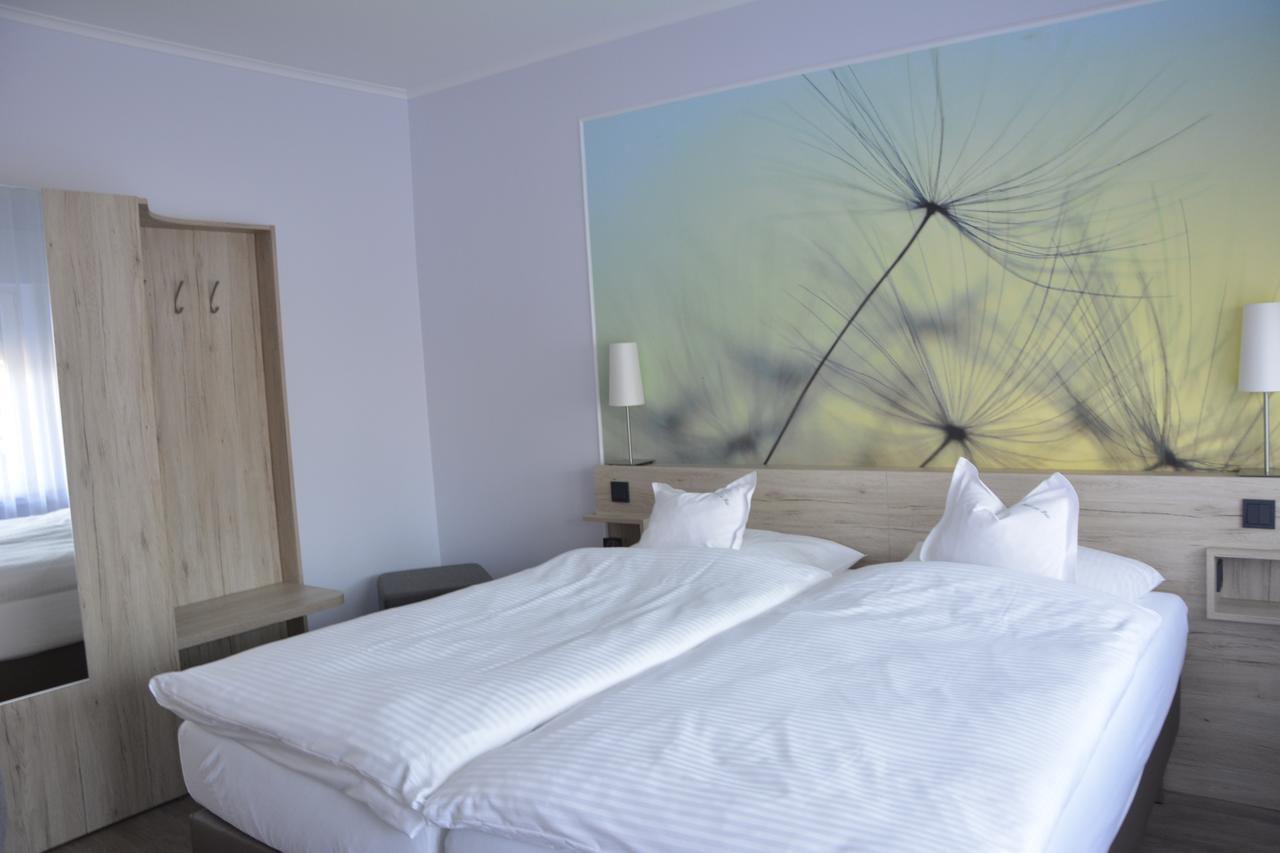 Hotel Restaurant "Zur Post" Holdorf Εξωτερικό φωτογραφία