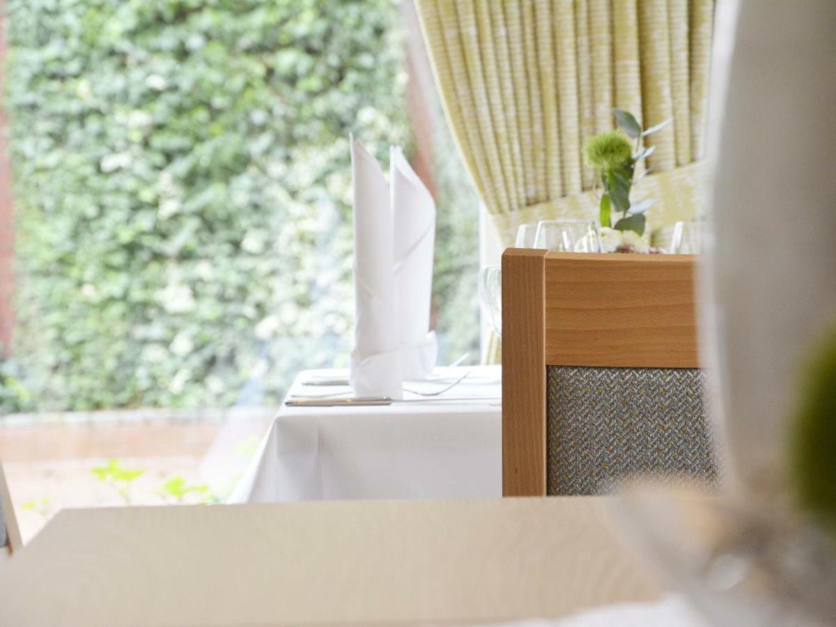 Hotel Restaurant "Zur Post" Holdorf Εξωτερικό φωτογραφία